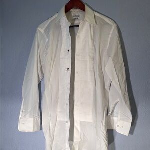 Sophisticated White Button-Up Shirt